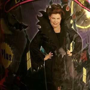 Black plus size costume